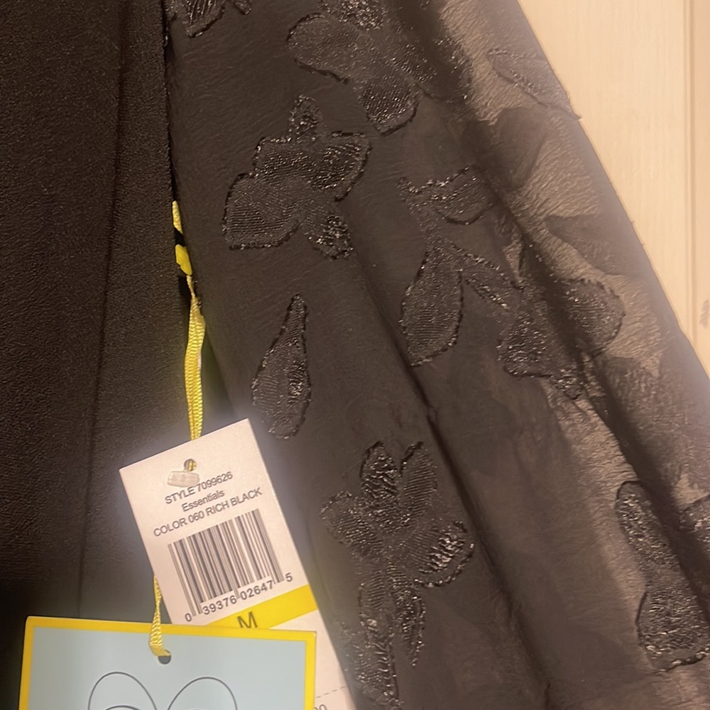 NWT CeCe Black Blouse - Medium - Picture 2 of 3